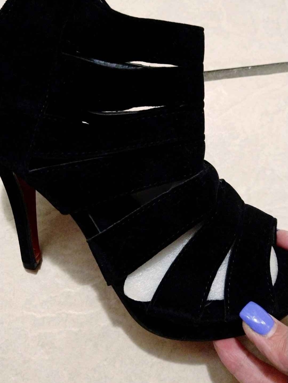 Women’s Black Strappy High Heel Sandals ..NEW W/O BOX